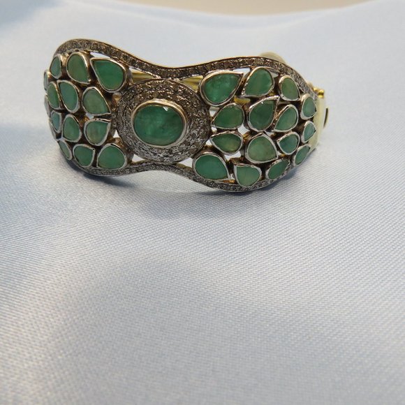14k Gold Diamond & Emerald Bangle Bracelet - Picture 1 of 4